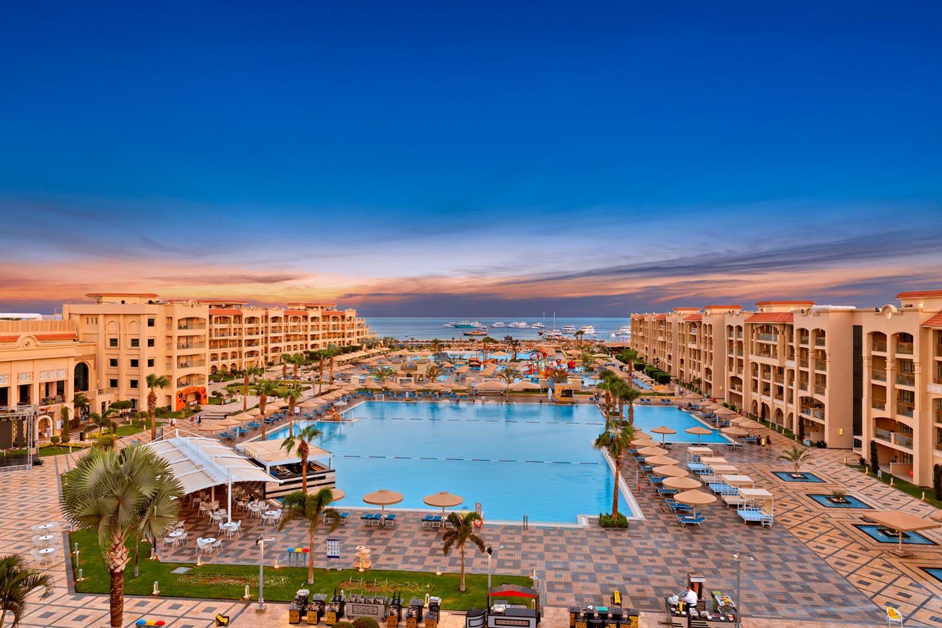 Pickalbatros White Beach Resort - Hurghada Exterior foto The resort at the Dead Sea